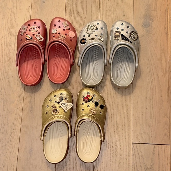 😍WOMEN GLITTER CROCS BUNDLE WITH CHARMS. Size 6, used gently in great condition - Picture 4 of 14